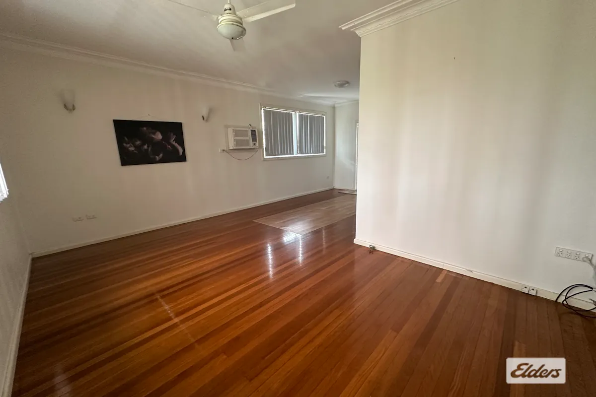 40 Spence Street — photo 2 of 16