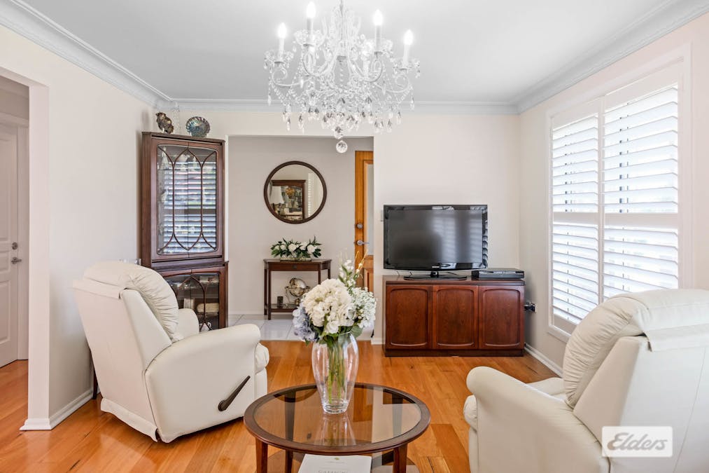 7 Ochiltree Place, Taree, NSW, 2430 - Image 12