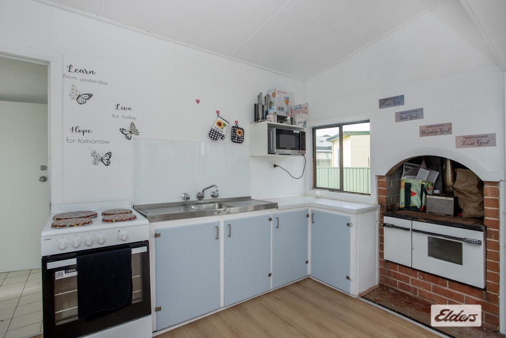 9 Boomerang Street, Taree, NSW, 2430 - Image 4