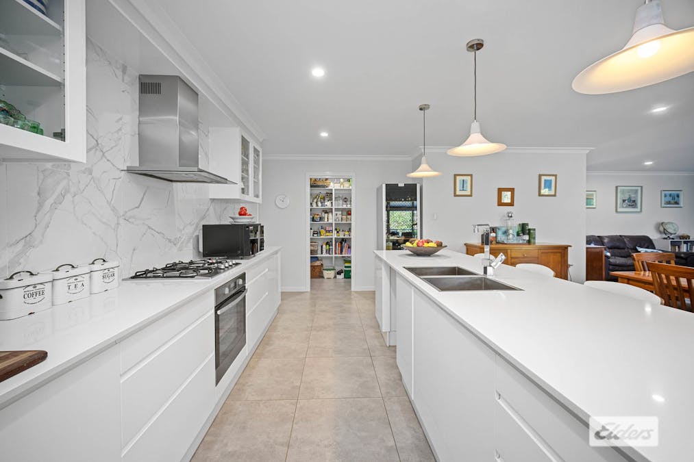 16 Riverlinks Court, Taree, NSW, 2430 - Image 4