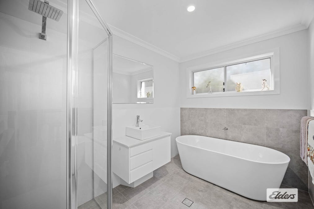16 Riverlinks Court, Taree, NSW, 2430 - Image 15