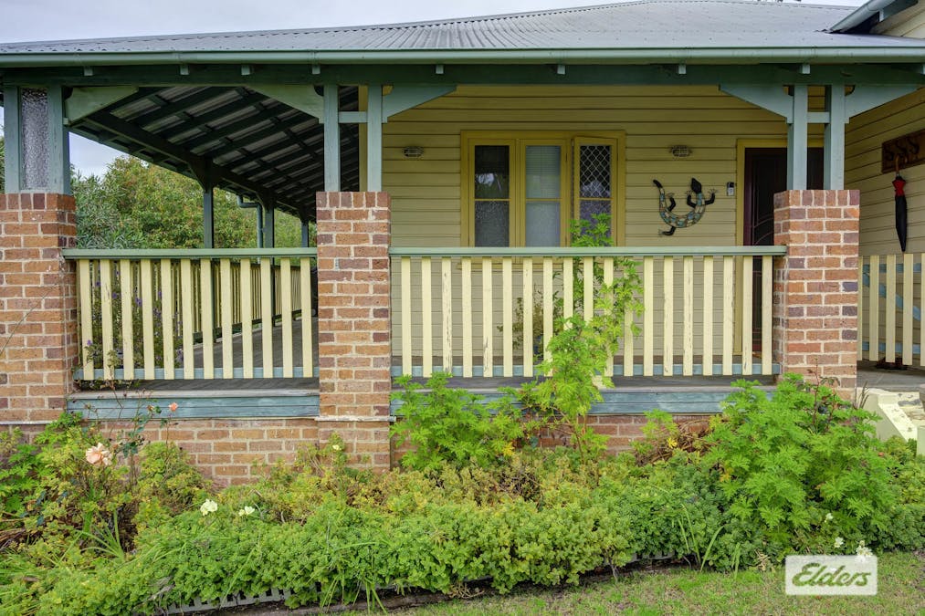 4 Nicoll Street, Taree, NSW, 2430 - Image 3