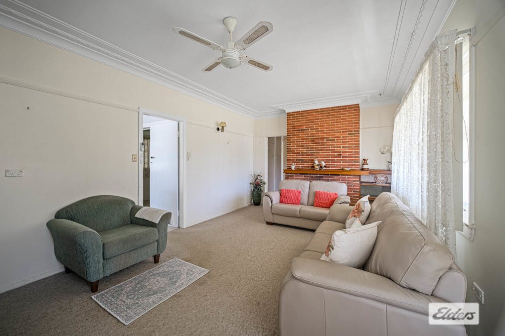 8 Bayview Crescent, Taree, NSW, 2430 - Image 5