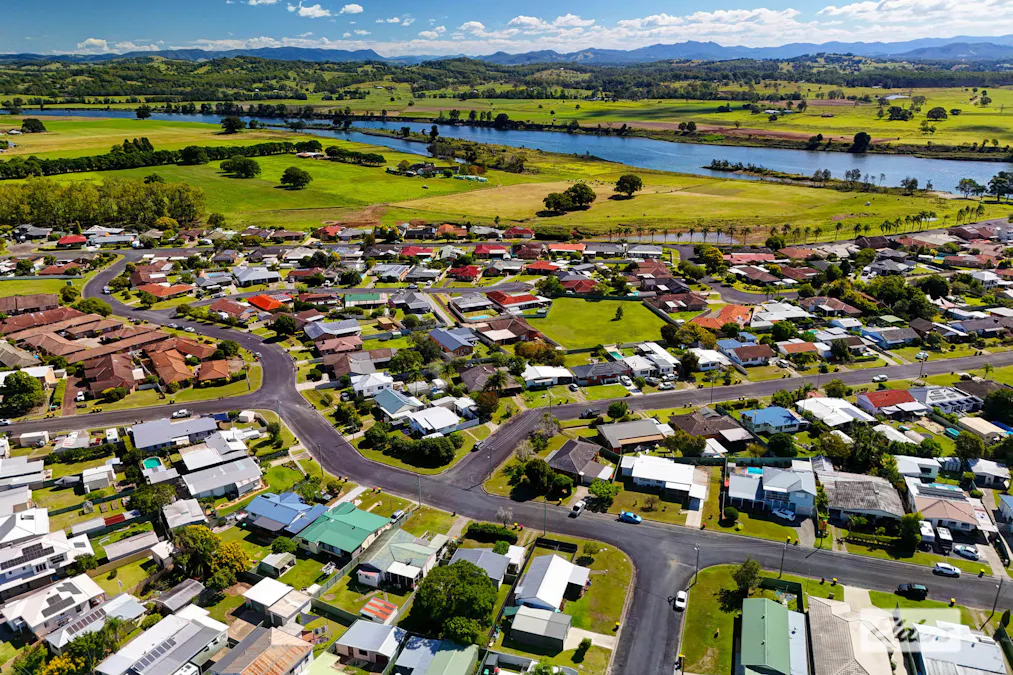 24 Dolphin Avenue, Taree, NSW, 2430 - Image 13