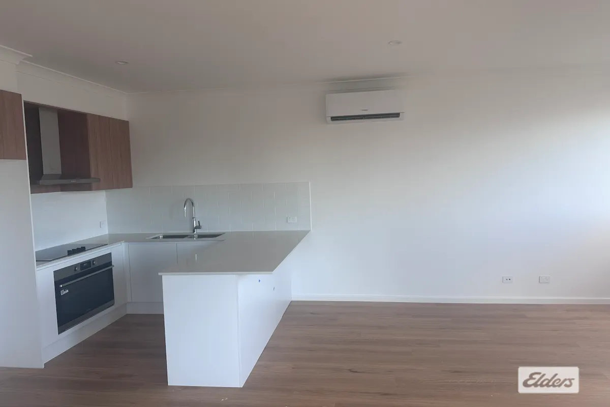 2/47 Golden Drive — photo 17 of 18
