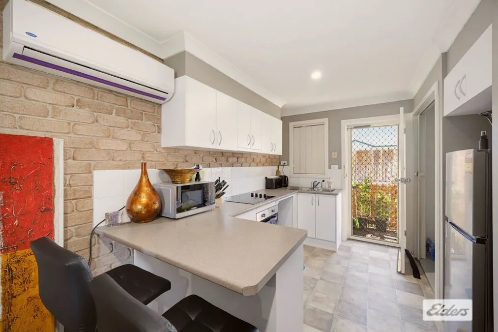 2/102A Albert Street, Taree, NSW, 2430 - Image 3