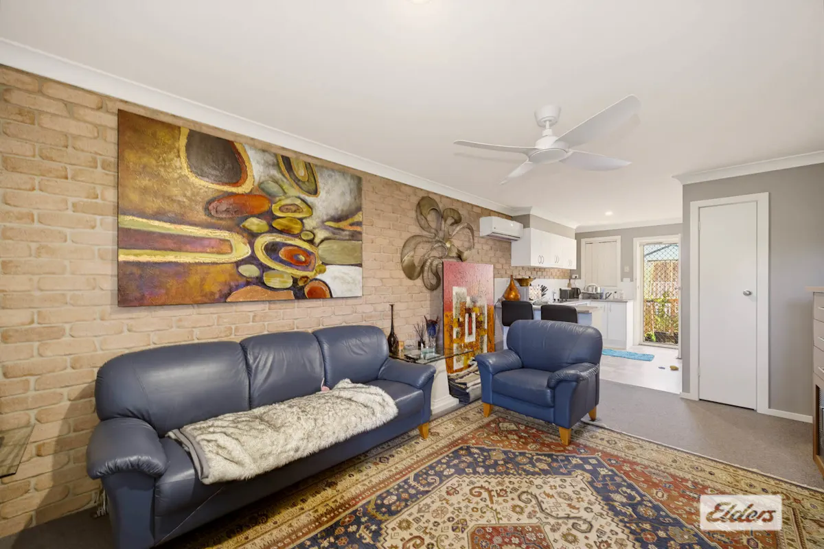 2/102A Albert Street — photo 2 of 12