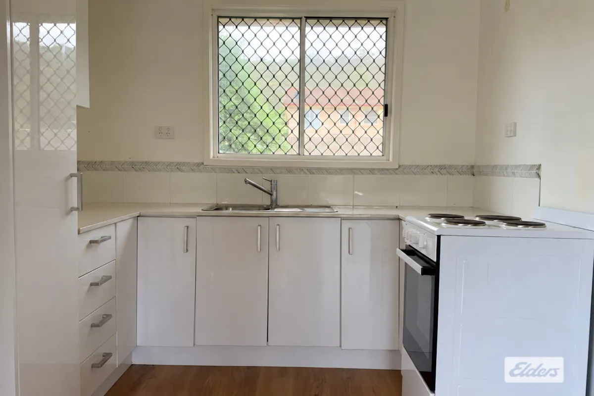17 Barton Street — photo 4 of 11