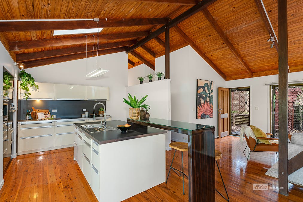 44 View Crescent, Arana Hills, QLD, 4054 - Image 10