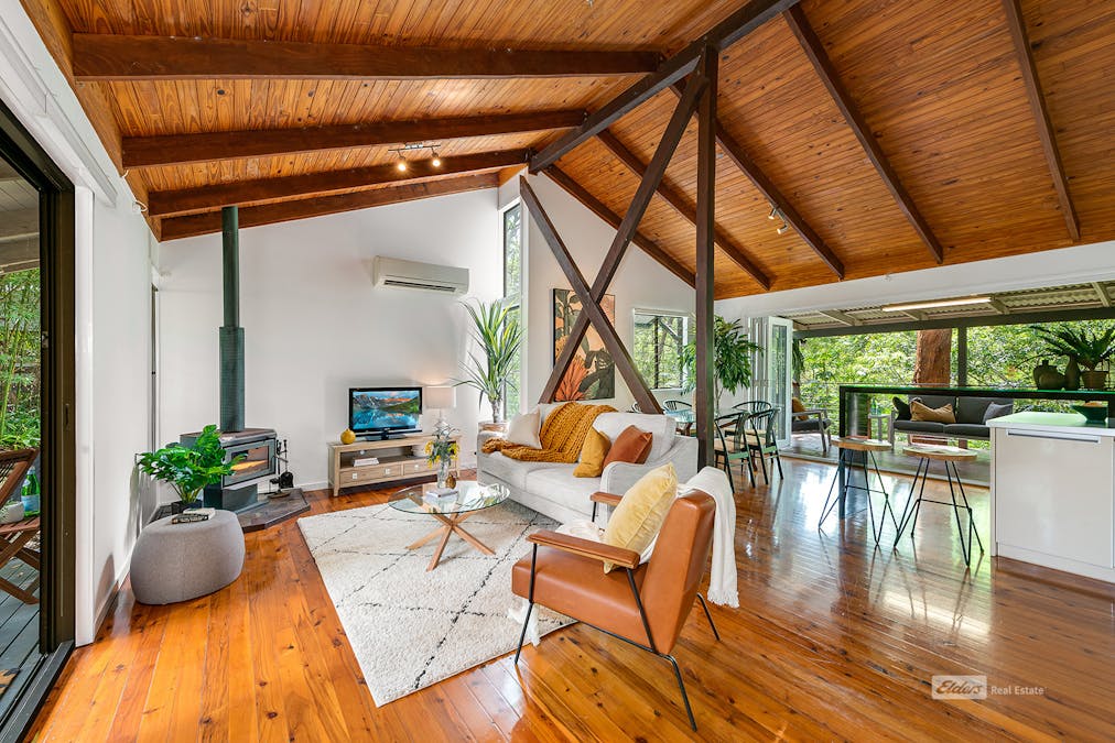 44 View Crescent, Arana Hills, QLD, 4054 - Image 1