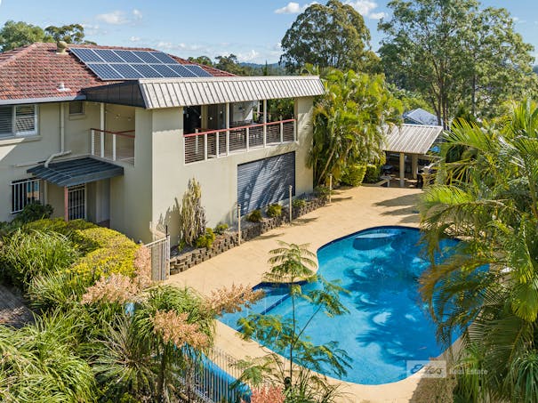 8 Rogers Parade West , Everton Park, QLD, 4053 - Image 1