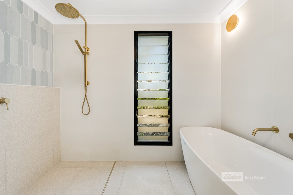 8 Rogers Parade West , Everton Park, QLD, 4053 - Image 9