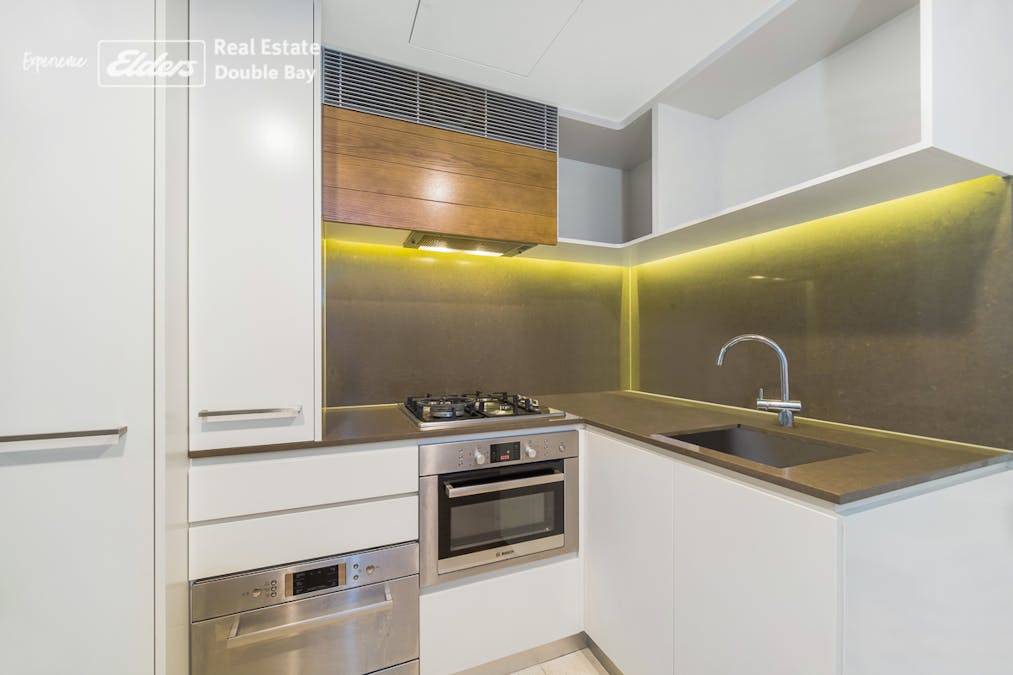 R205/220 Pacific Highway, Crows Nest, NSW, 2065 - Image 2