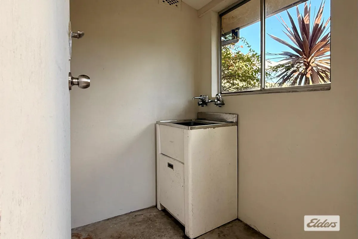 37 Gregory Avenue — photo 10 of 12