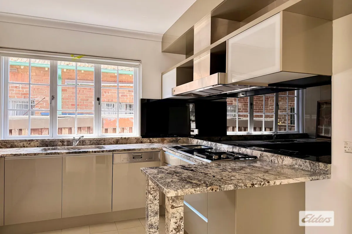 5A Gordon Street — photo 7 of 13