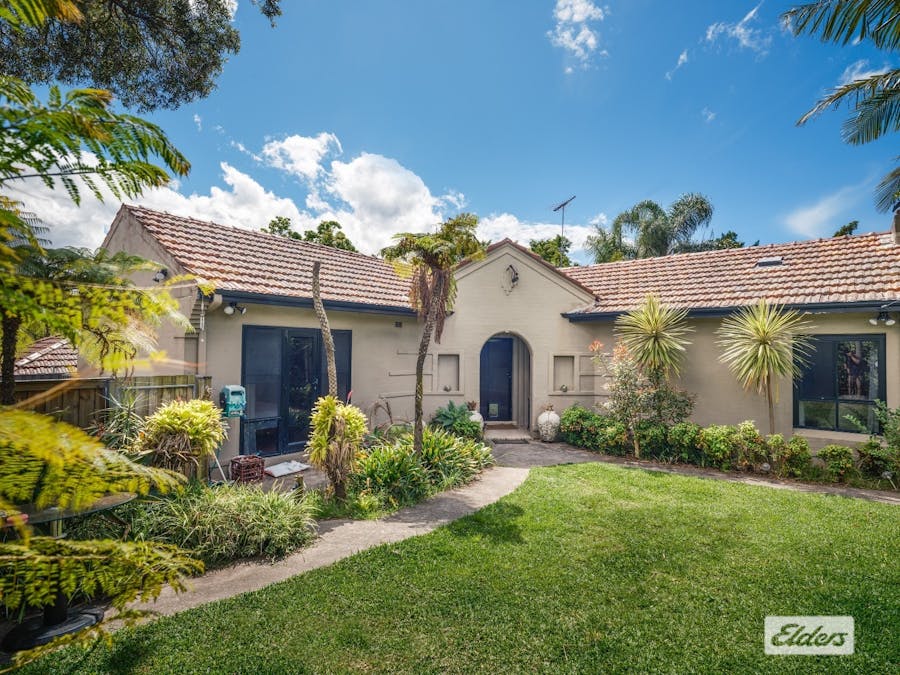 251 Eastern Valley Way, Middle Cove, NSW, 2068 - Image 1