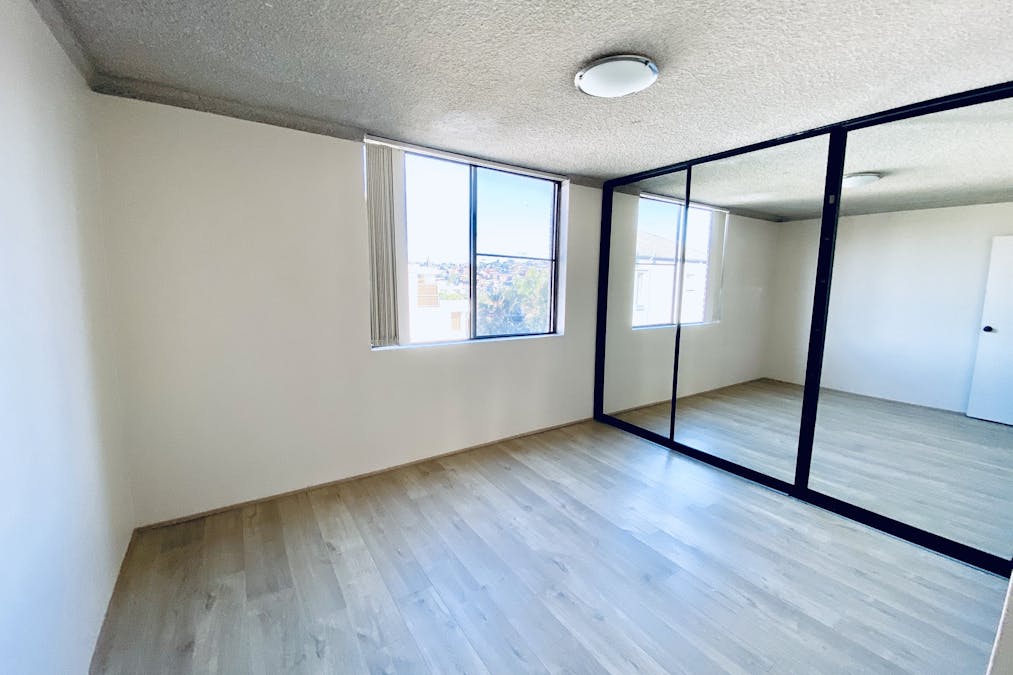 6/108 Beach Street, Coogee, NSW, 2034 - Image 4