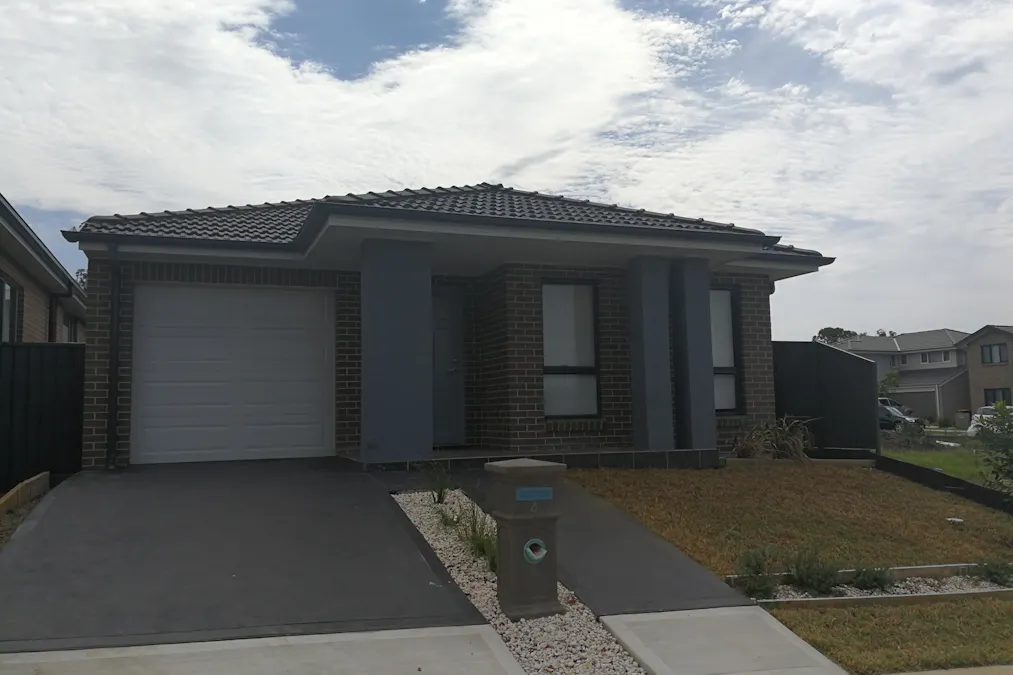 4 Carcoola Way, Jordan Springs, NSW, 2747 - Image 2