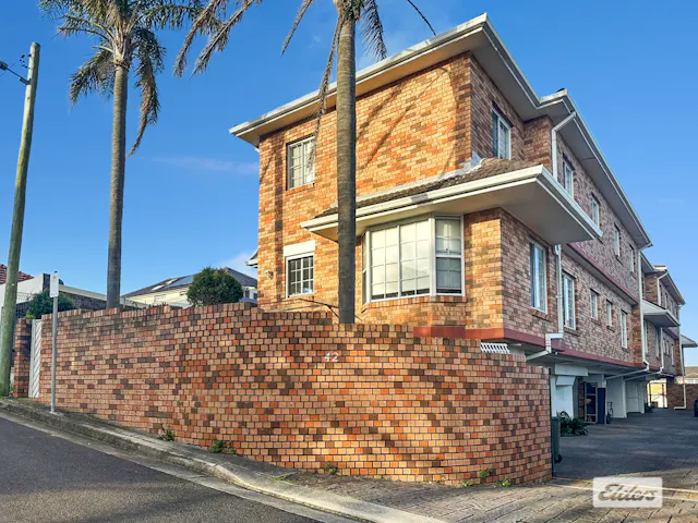 2/42 Kennedy Street — photo from Elders Real Estate Double Bay