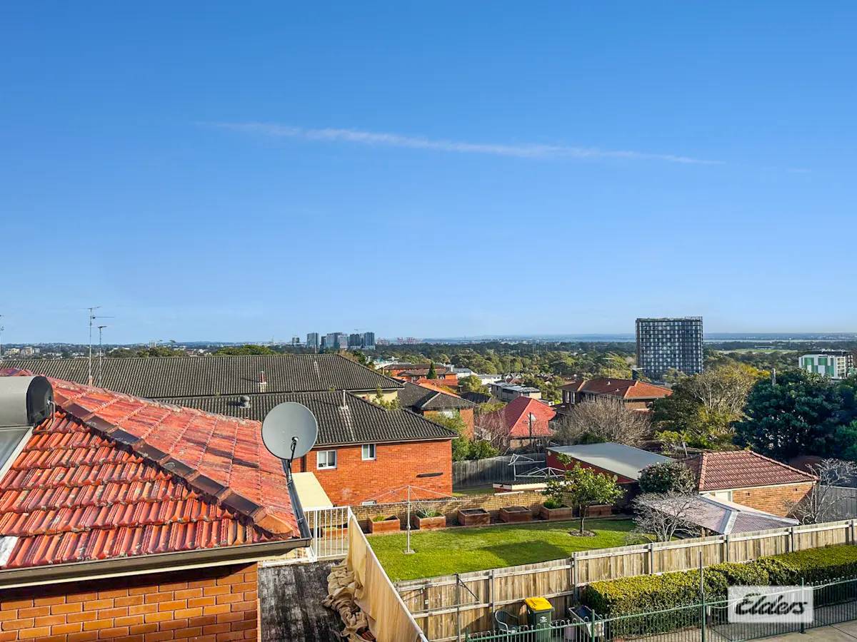 2/42 Kennedy Street — photo 11 of 11