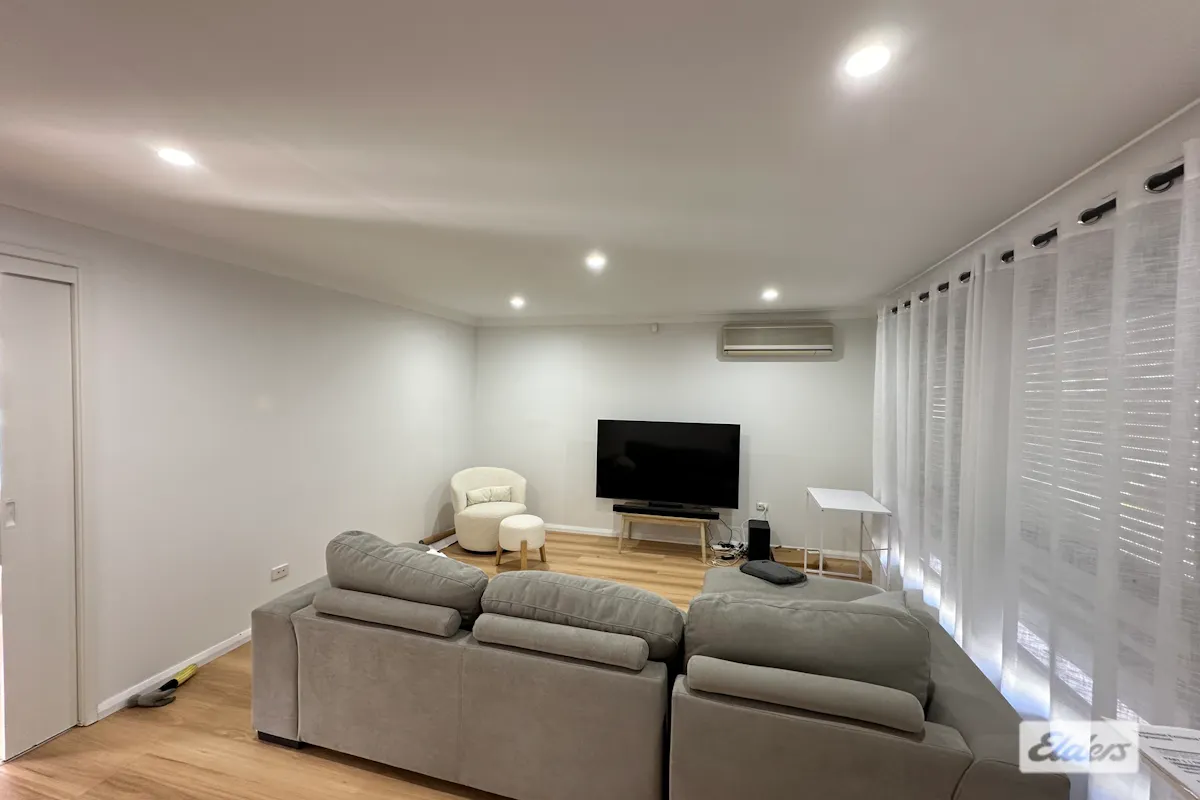20 Broadmeadows Street — photo 2 of 8