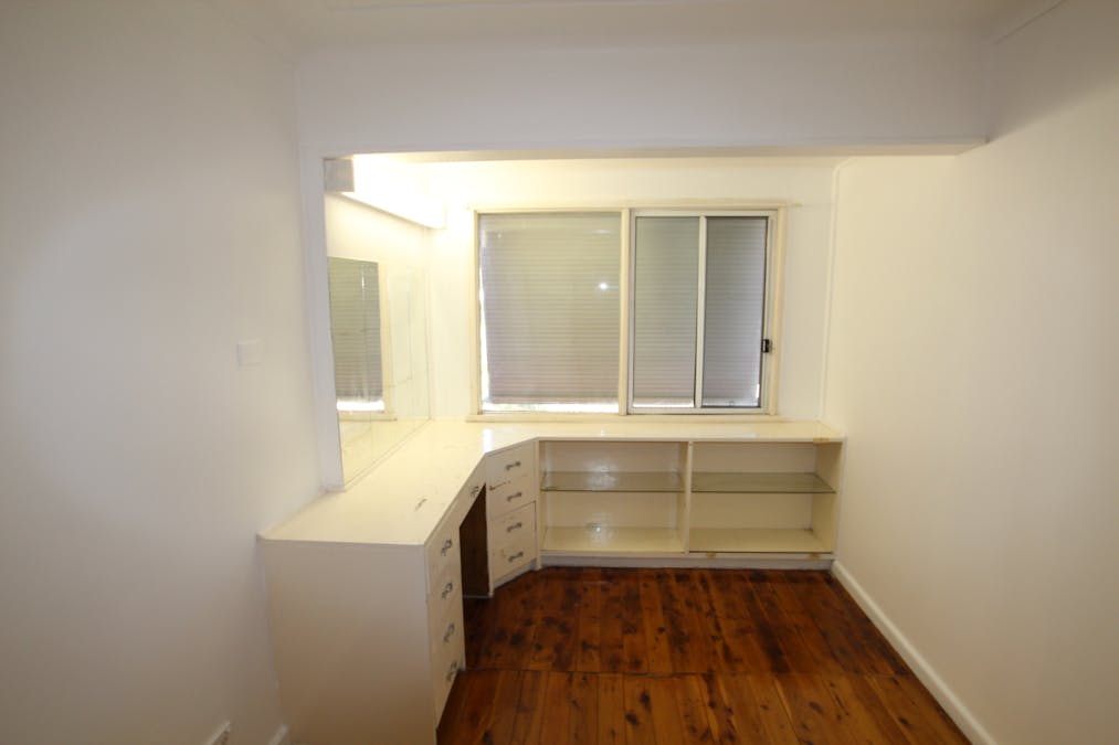 34 Hemingway Crescent, Fairfield, NSW, 2165 - Image 6