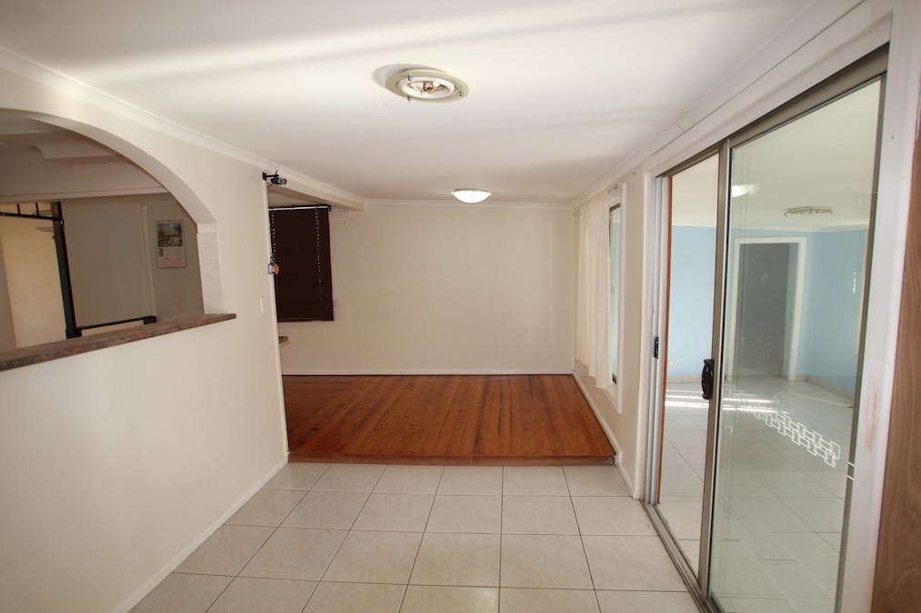 34 Hemingway Crescent, Fairfield, NSW, 2165 - Image 8