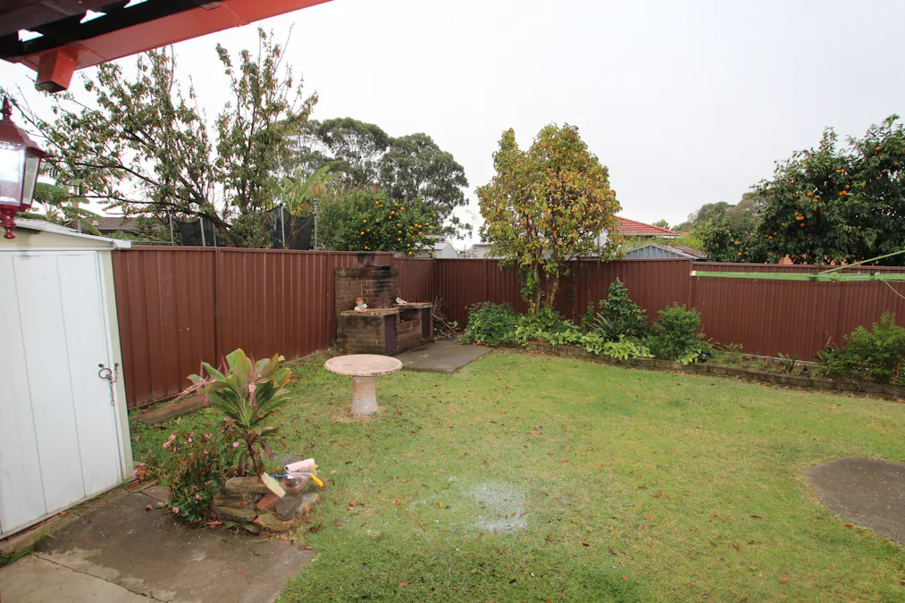 33 Oliveri Crescent, Green Valley, NSW, 2168 - Image 10