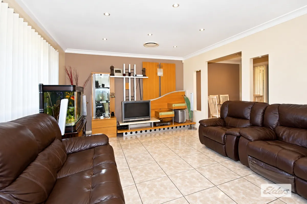 24 Hamersley Street — photo 3 of 8