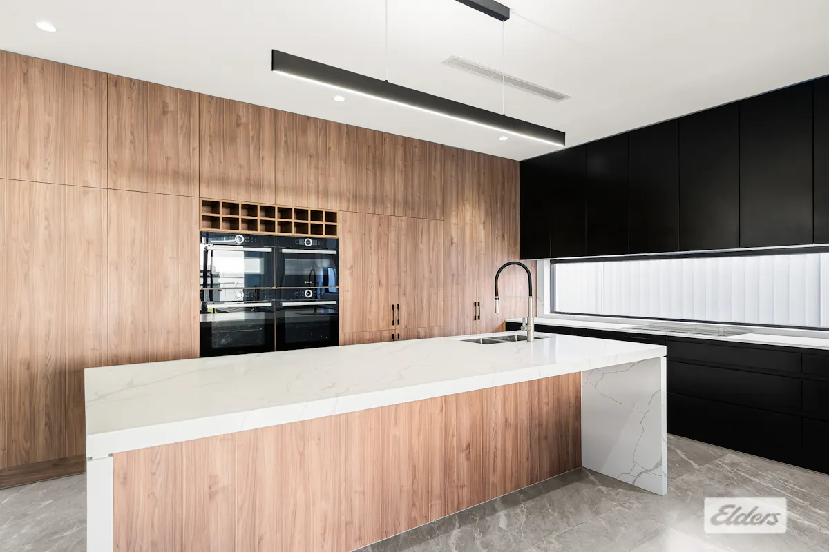 25B Endeavour Street — photo 7 of 16