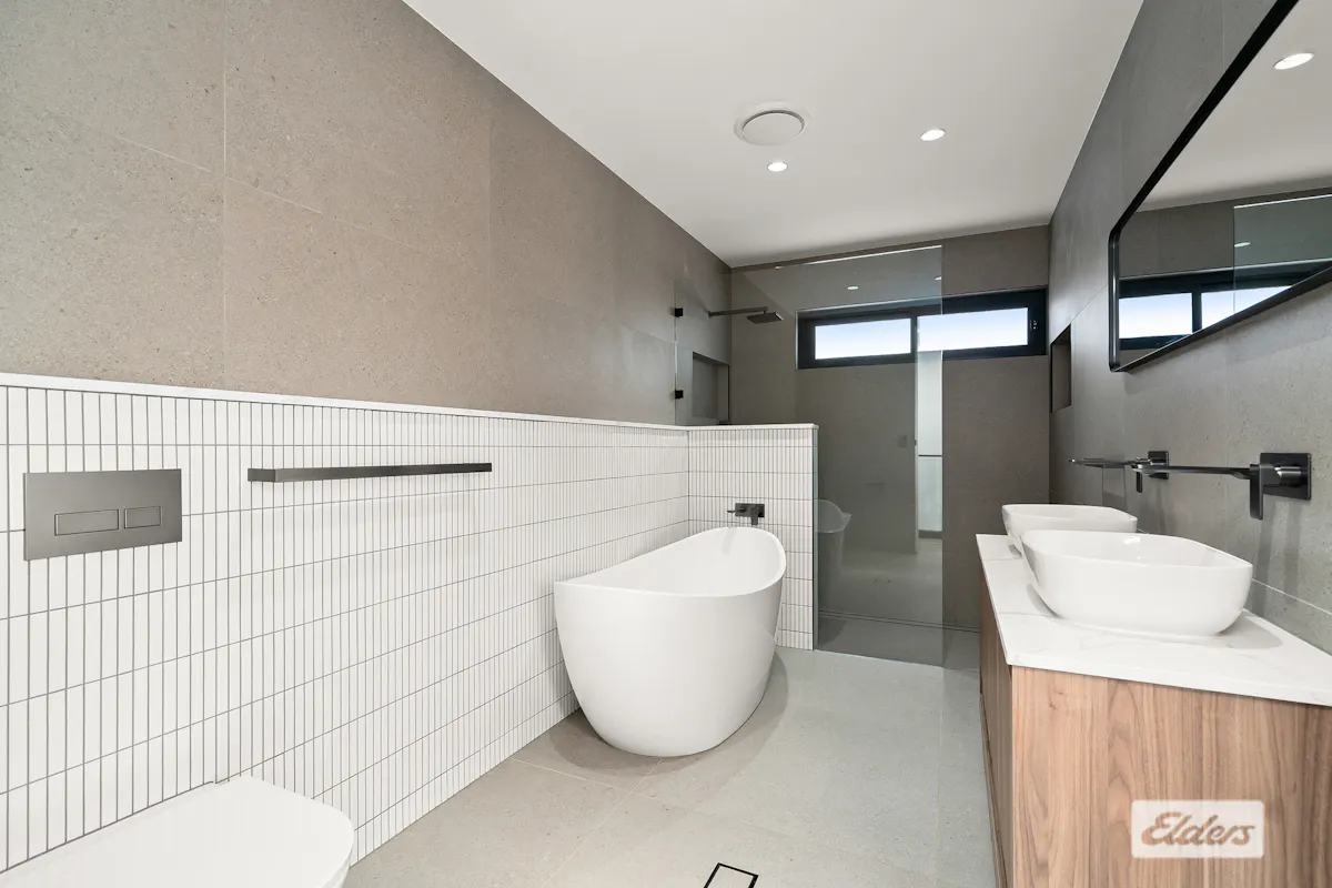 25B Endeavour Street — photo 11 of 16
