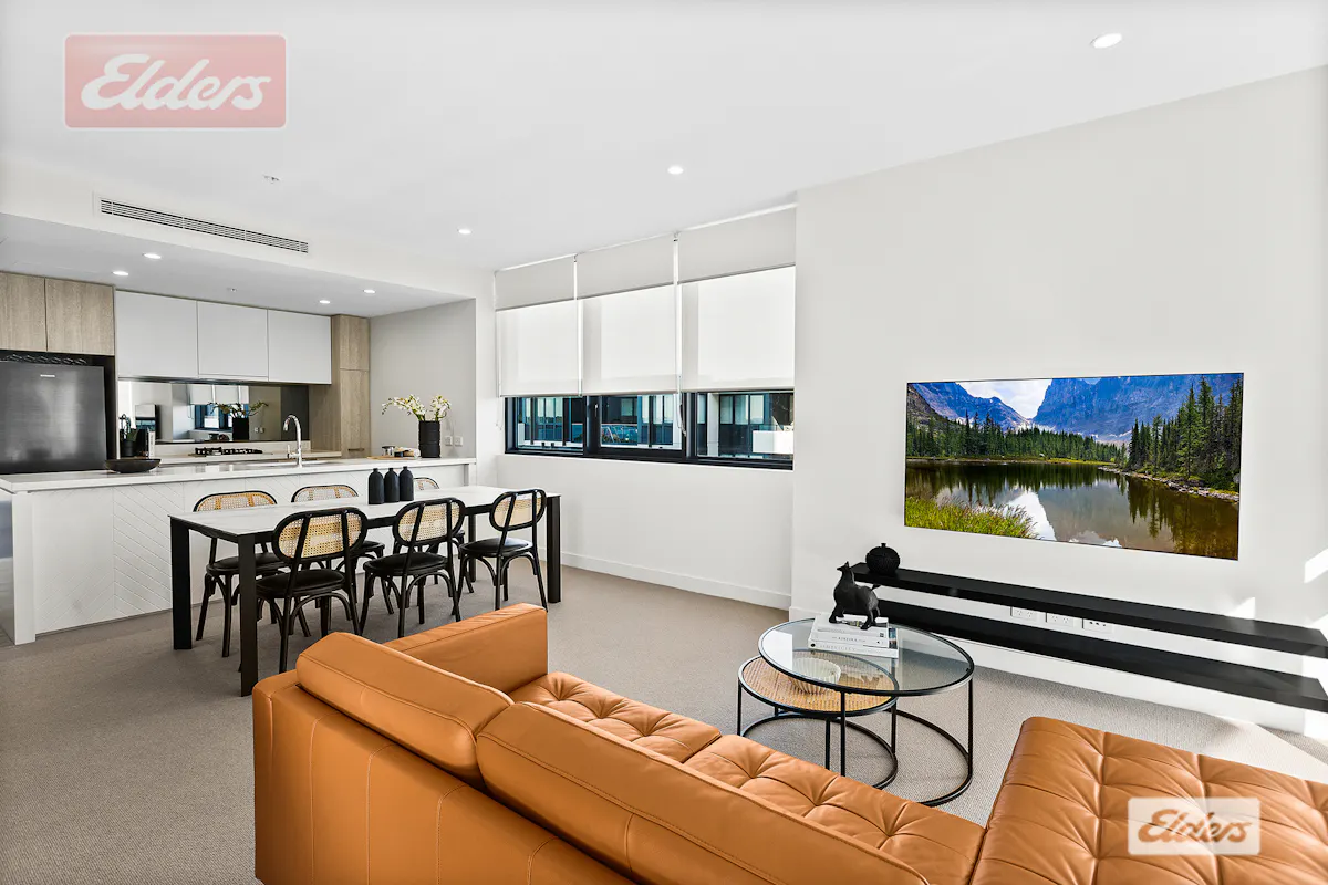 Level 702 / 702/4 Foreshore Boulevard — photo 2 of 16