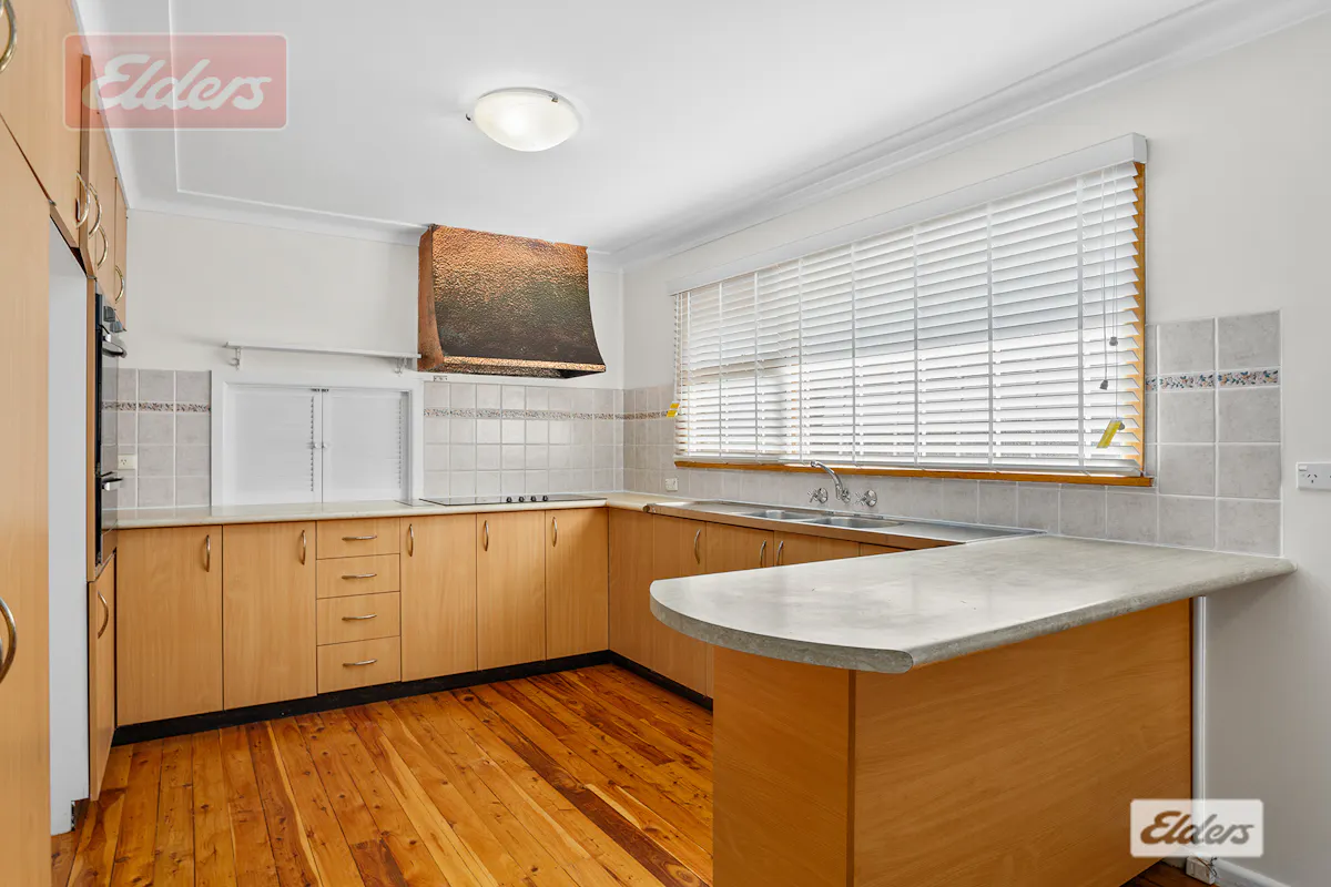 1 Leichhardt Crescent — photo 4 of 8