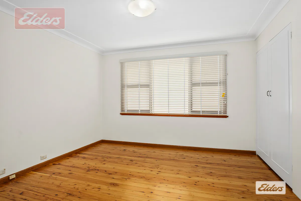 1 Leichhardt Crescent — photo 6 of 8