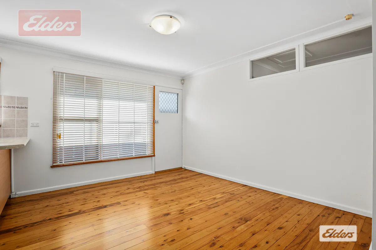 1 Leichhardt Crescent — photo 7 of 8