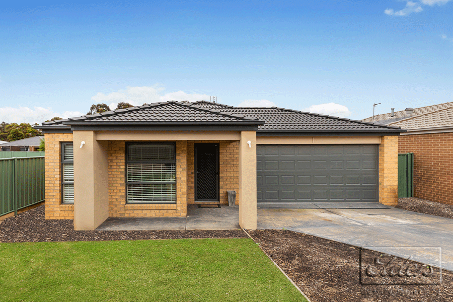 49 Symbester Crescent, Eaglehawk, VIC, 3556 – Sold | Elders Real Estate