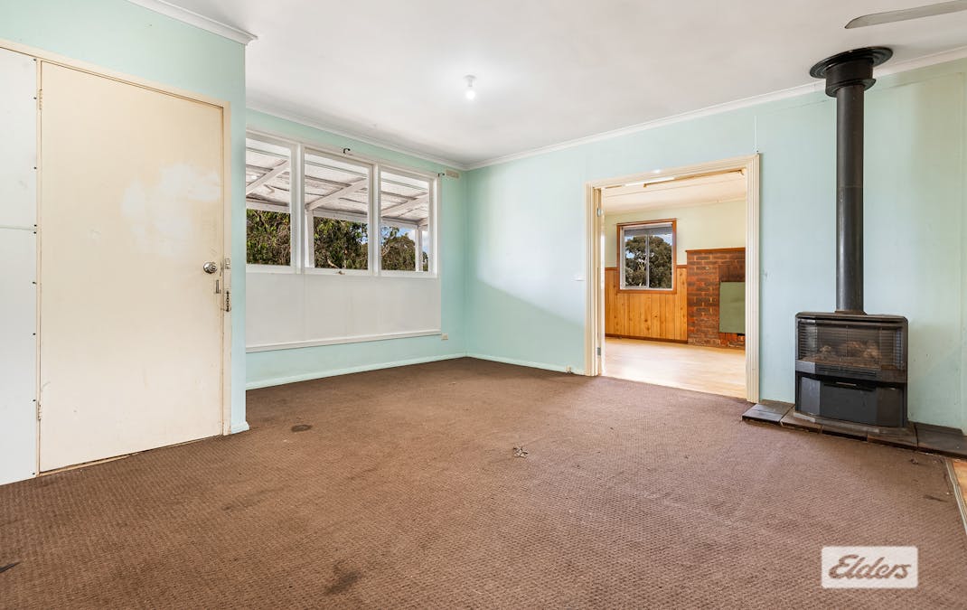 172 Sailors Gully Road, Sailors Gully, VIC, 3556 - Image 3