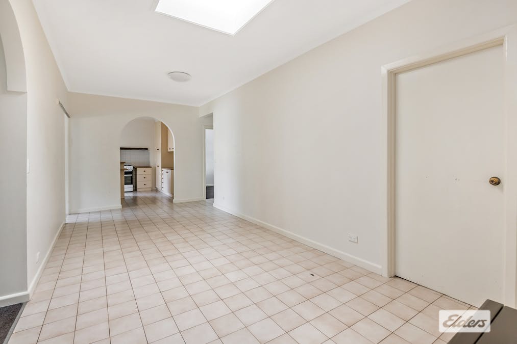 5 Retreat Road, Flora Hill, VIC, 3550 - Image 4