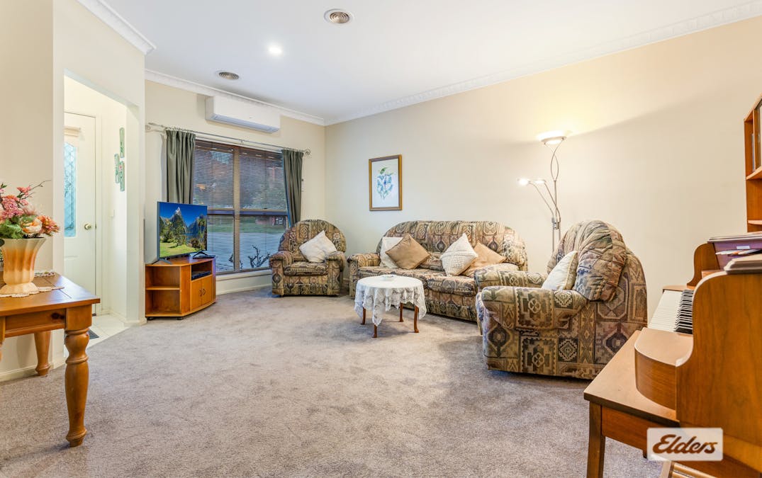 2/10 Sallys Lane, Kennington, VIC, 3550 - Image 3