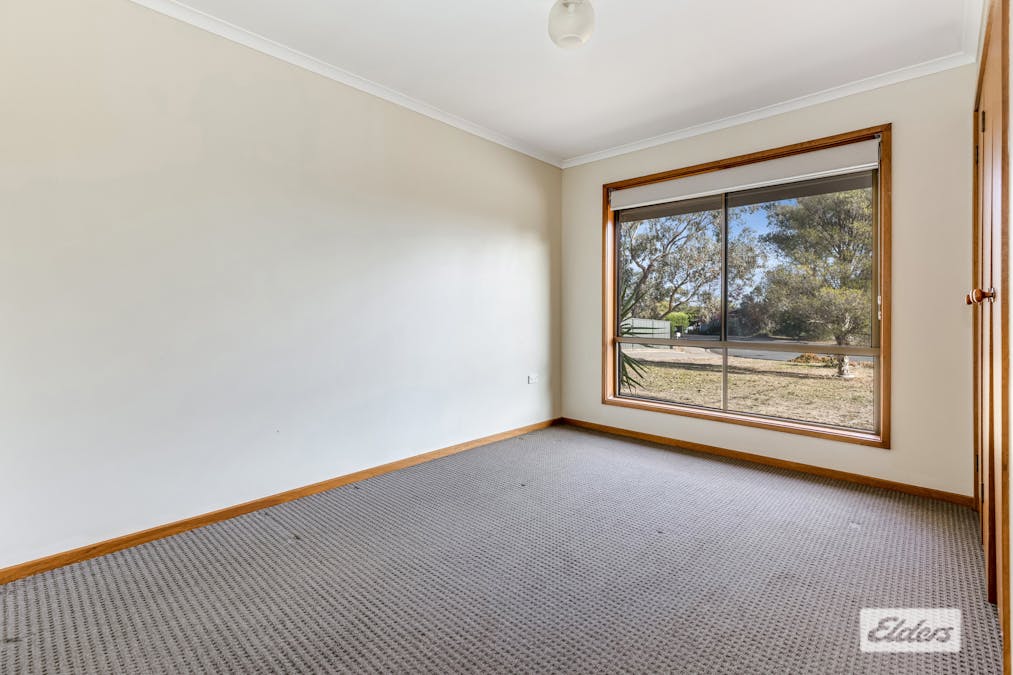 2/7 Holland Court, Kennington, VIC, 3550 - Image 7