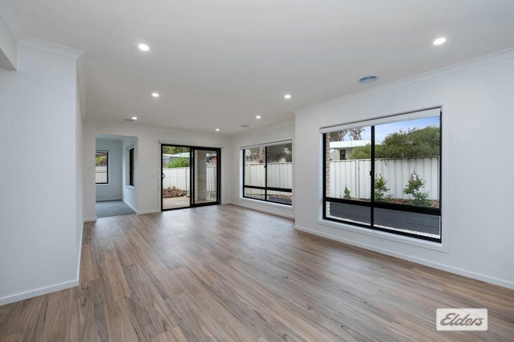 5a Anita Court, Kangaroo Flat, VIC, 3555 - Image 2