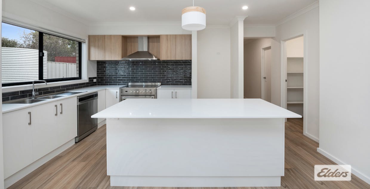 5a Anita Court, Kangaroo Flat, VIC, 3555 - Image 3