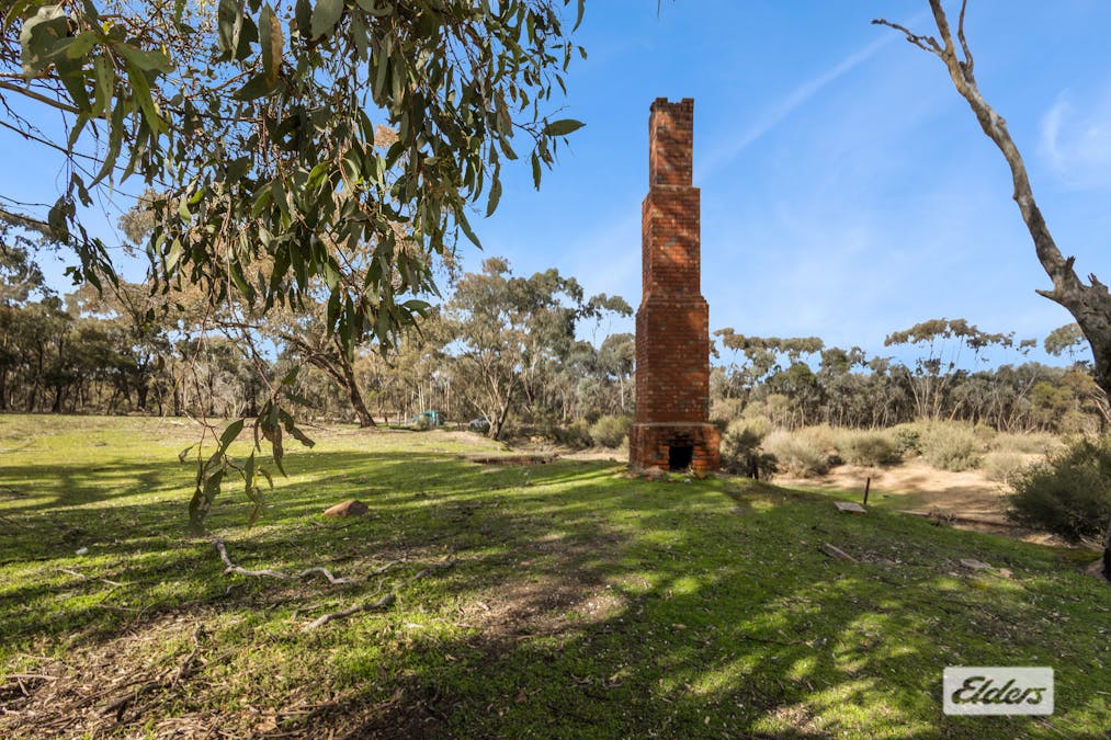 50 William Perry Lane, Sebastian, VIC, 3556 - Image 25