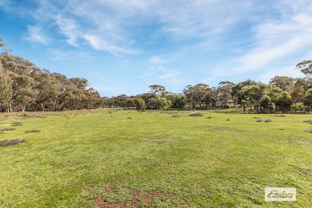 7F/Daisy Lane, Wedderburn, VIC, 3518 - Image 3