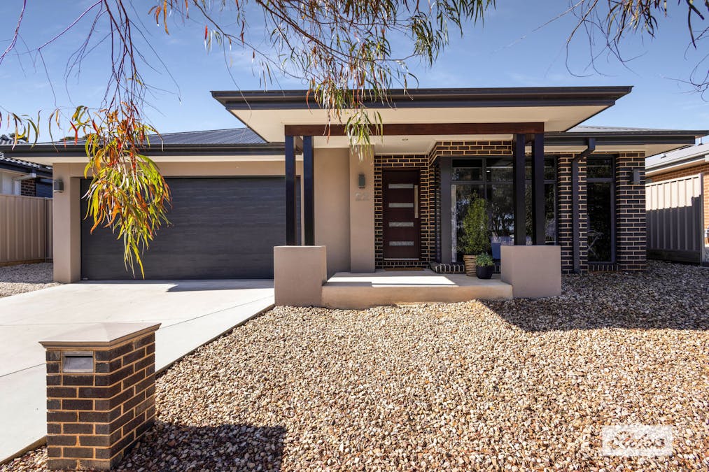 22 Galloway Street, Ascot, VIC, 3551 - Image 1