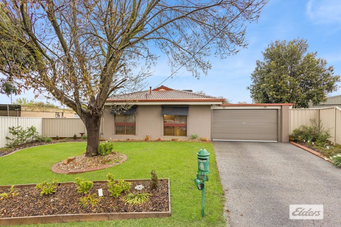 4 Margaret Court, California Gully, VIC, 3556 - Image 1