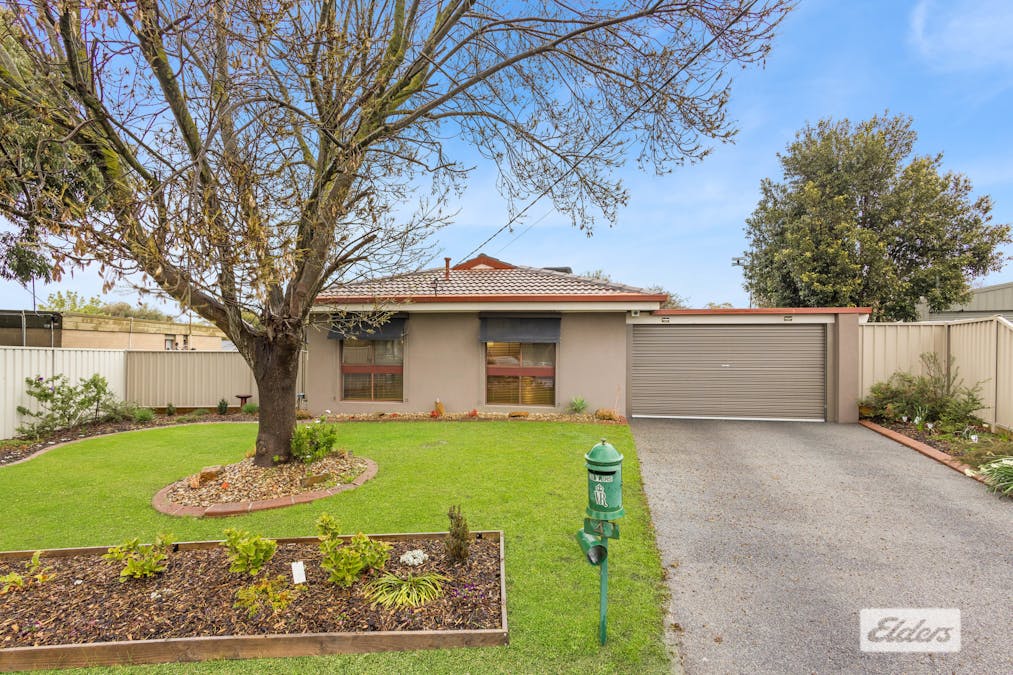 4 Margaret Court, California Gully, VIC, 3556 - Image 1