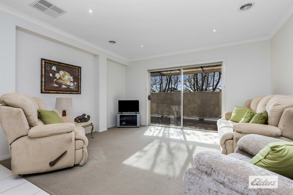 8 Harley Terrace, Strathdale, VIC, 3550 - Image 5