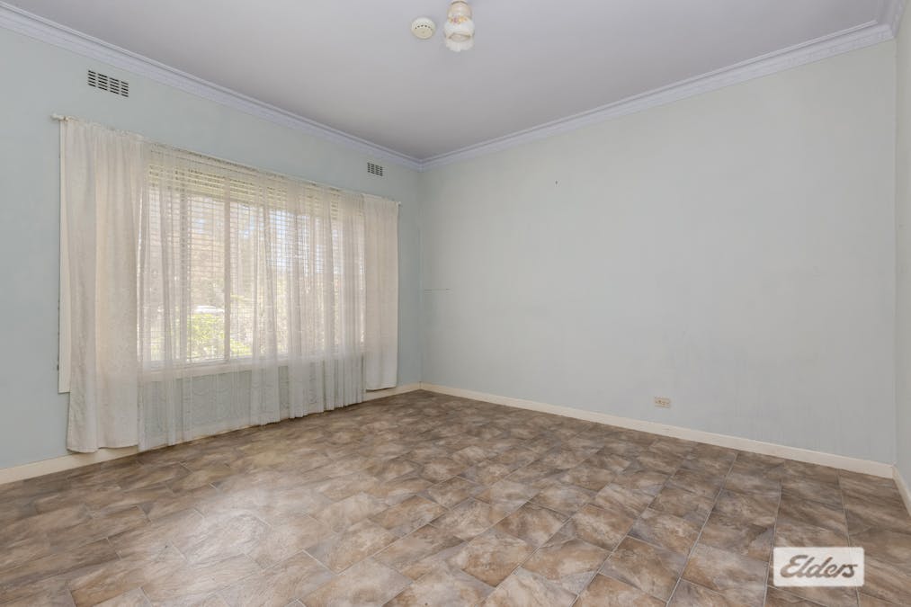 73 Havlin Street East, Flora Hill, VIC, 3550 - Image 5