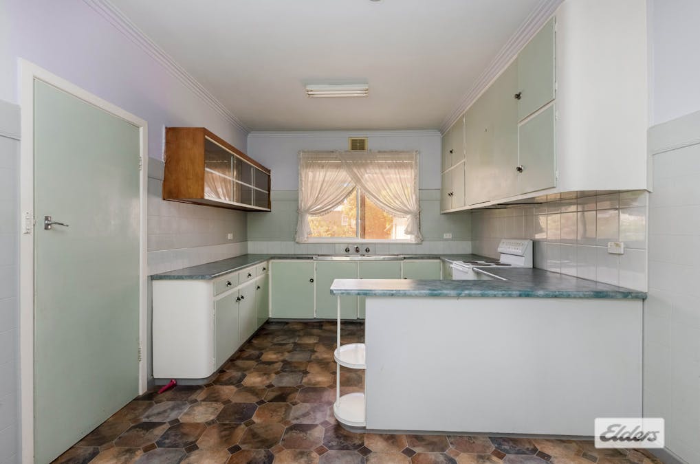 73 Havlin Street East, Flora Hill, VIC, 3550 - Image 3